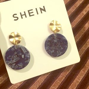 🥳2/$15 — Artsy Post Earrings with Marbled Blue Dangle NEW